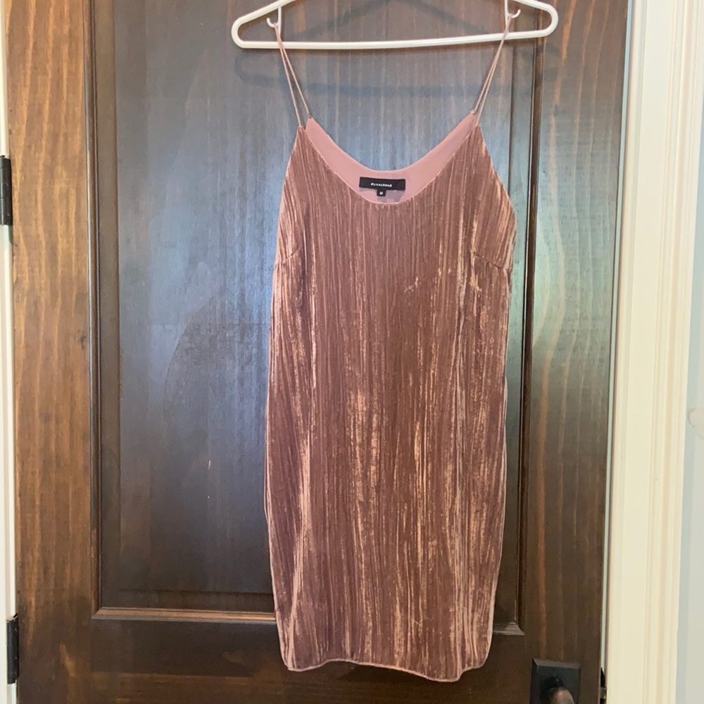 Women’s Medium Spaghetti strap dress